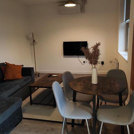 פטרבורו 404 Bayard Plaza 2 Bedroom Apartment With Outside Terrace מראה חיצוני תמונה