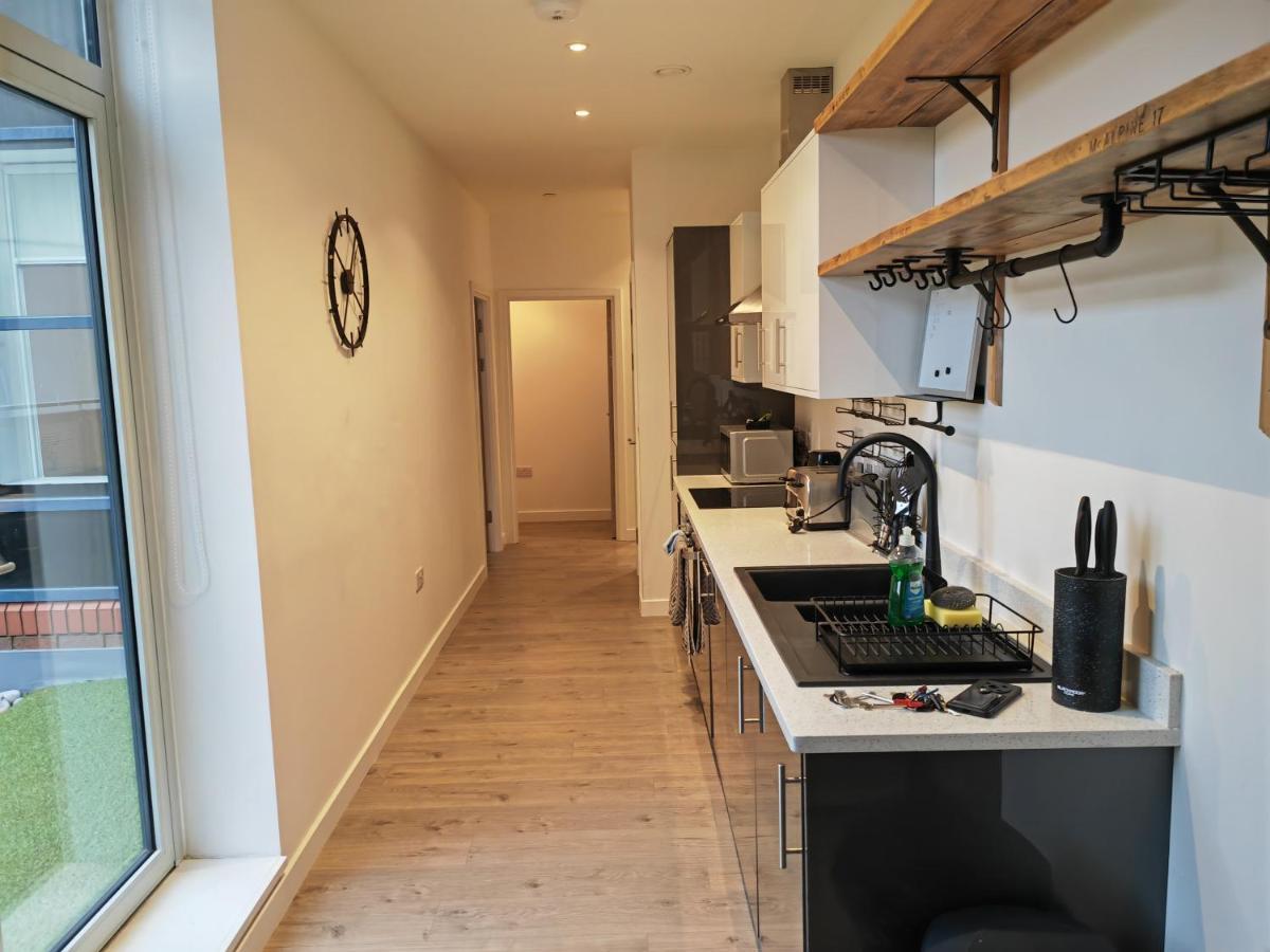 פטרבורו 404 Bayard Plaza 2 Bedroom Apartment With Outside Terrace מראה חיצוני תמונה